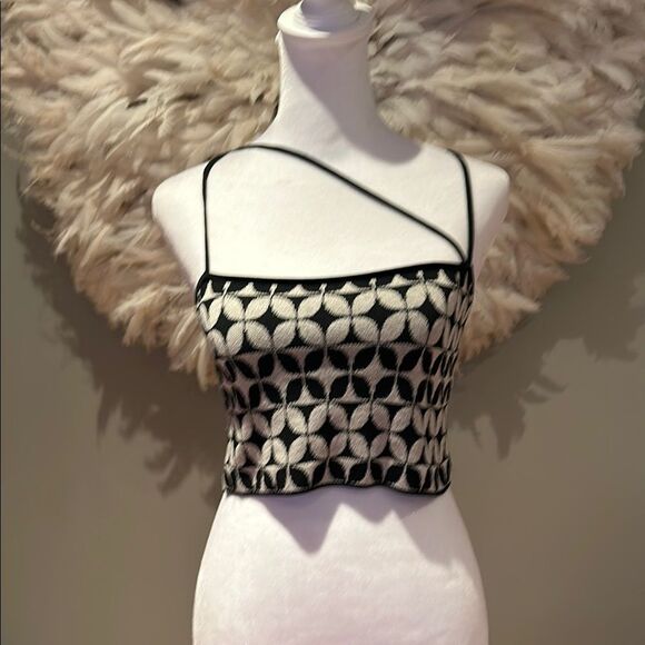 Zara Black and White Patterned Women's Top - Picture 1 of 4